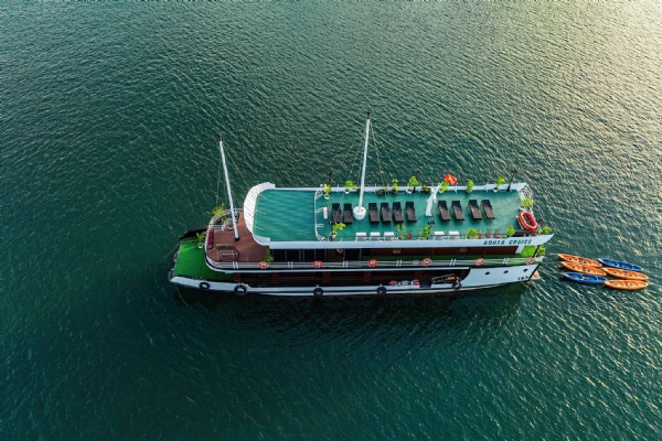 03D/02N: Cruise-Kayak-Bike Overnight in Boutique Bungalow & Classic Deluxe Junk